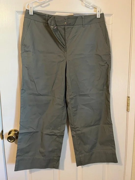 Talbots Olive Wide Crop Pants - Picture 4 of 9